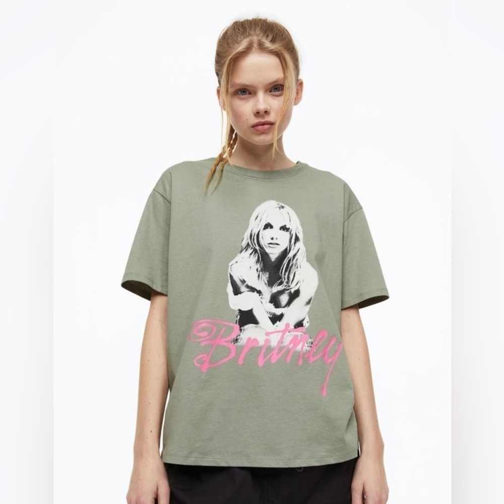 Light khaki green/Britney T-Shirt Size XL